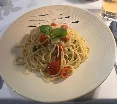 فندق Schwarzes Ross 3*